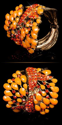 Bracelet en métal orné de perles – Orange
