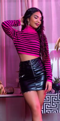 Pull cropped col roulé avec rayures – Fuchsia